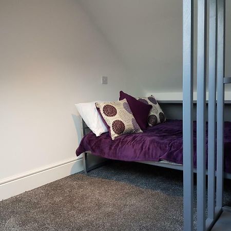 Webb Place 2 Bedroom Apartment ! Croydon Luaran gambar