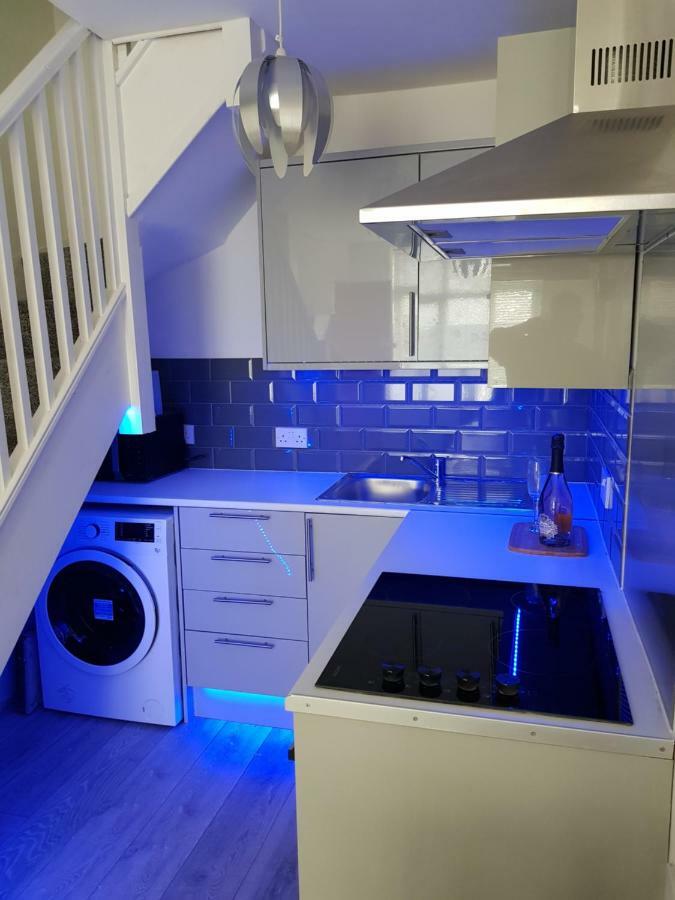 Webb Place 2 Bedroom Apartment ! Croydon Luaran gambar