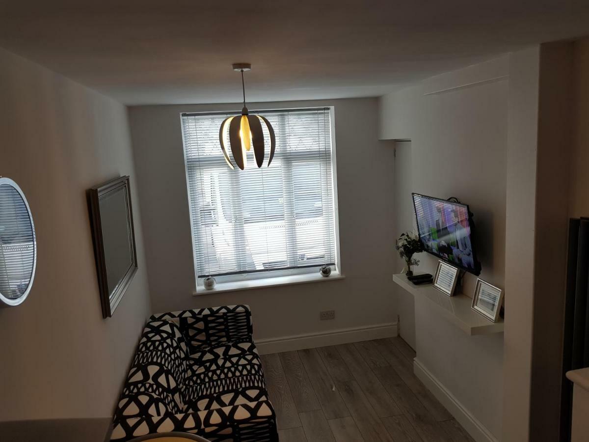 Webb Place 2 Bedroom Apartment ! Croydon Luaran gambar