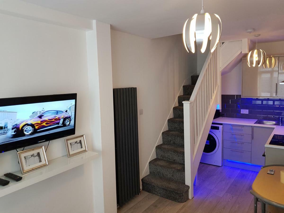 Webb Place 2 Bedroom Apartment ! Croydon Luaran gambar